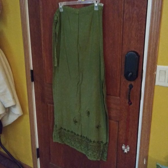 Beautiful Free Size Wrap Pants - Picture 4 of 11